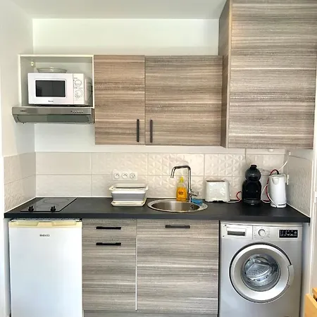 Sunny - Magnan, Tramway-proche Aeroport *